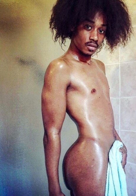 Nahá fotka uniklých OnlyFans od Diego