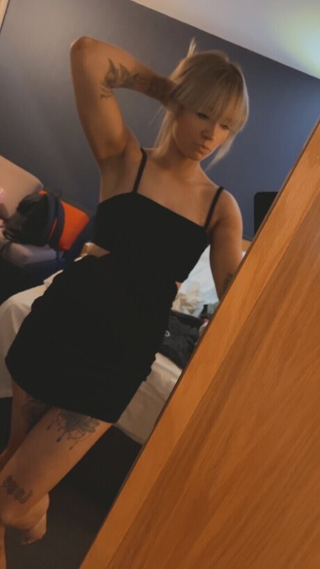 Beth Taylor OnlyFans 유출 누드 사진
