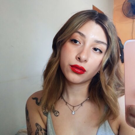 Foto di nudo di fuga di OnlyFans di Cele