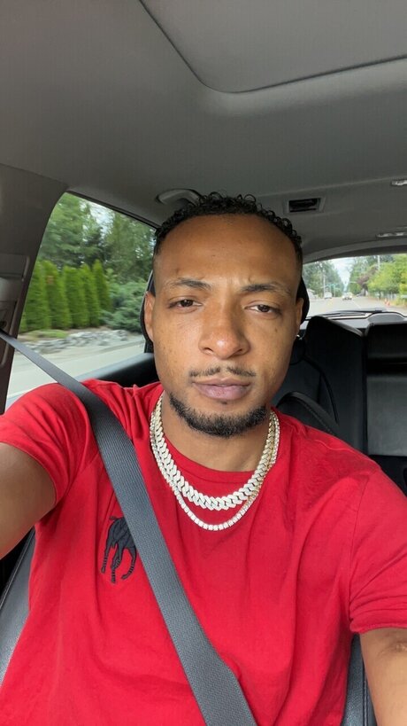 Alaston vuotanut OnlyFans-kuva Mrbodys