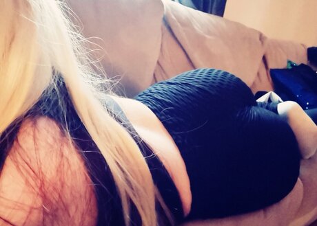 Nagie wyciekłe zdjęcie OnlyFans od Theonlyone4u