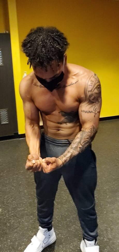 Nahá fotka uniklých OnlyFans od Datcoolkid421