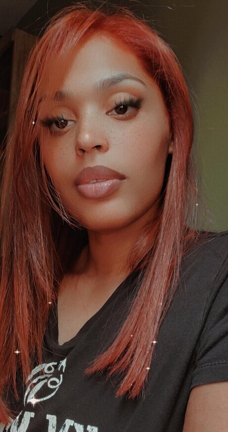 Naakte gelekte OnlyFans-foto van Askellington