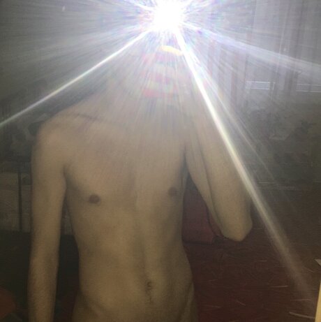 Nacktes geleaktes OnlyFans-Foto von Thtboyobv
