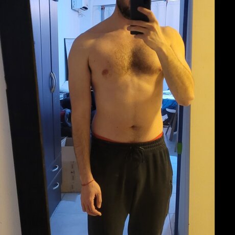 Nøgent lækket OnlyFans-billede af Charly