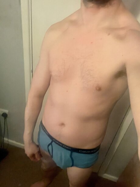 Foto nua vazada do OnlyFans de Subguyuk2022