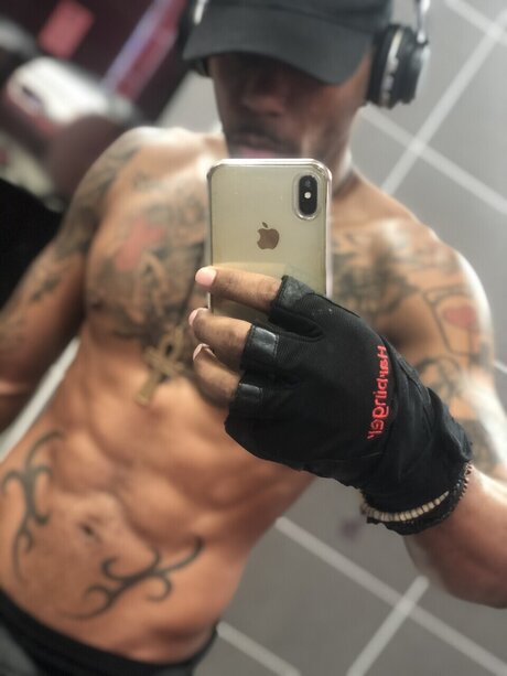 Nagie wyciekłe zdjęcie OnlyFans od Trboogie