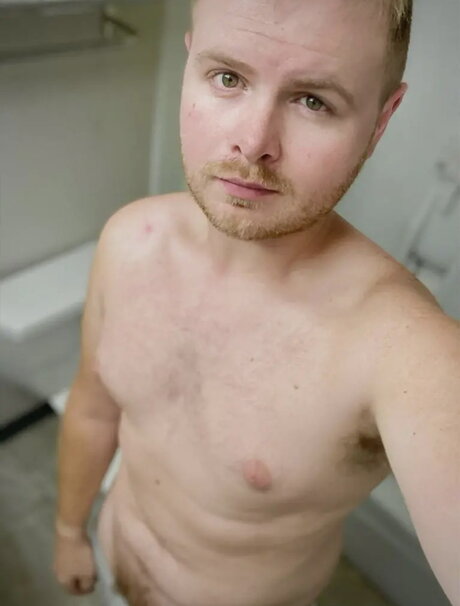 Naken läckt OnlyFans-bild av Justin