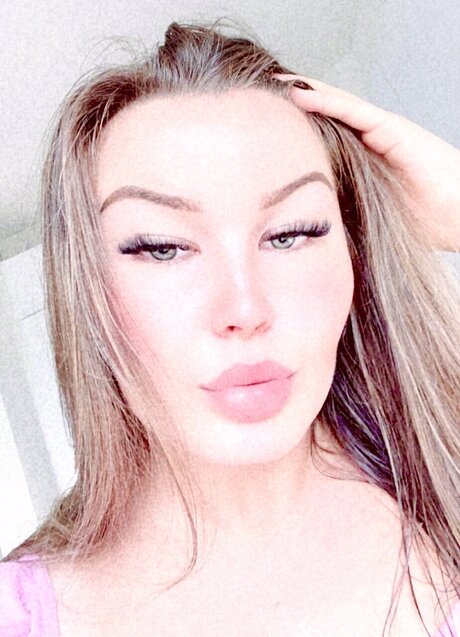 Nøgent lækket OnlyFans-billede af Mimmixoxo