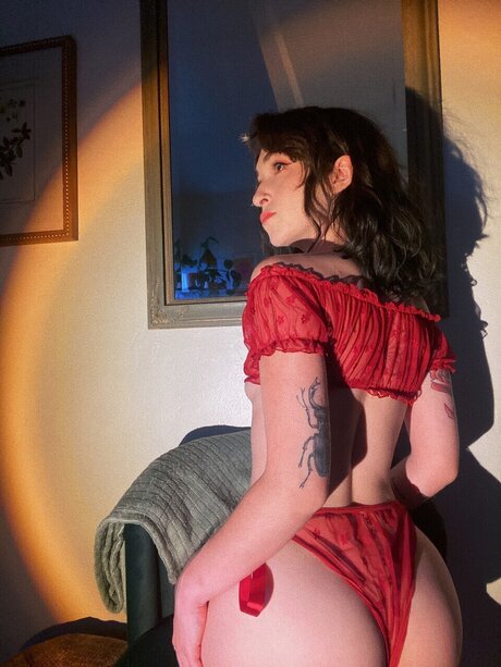 Naken lekkede OnlyFans-bilde av Snakeinyourboot