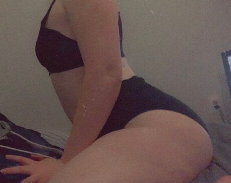 Foto desnuda filtrada de OnlyFans de A