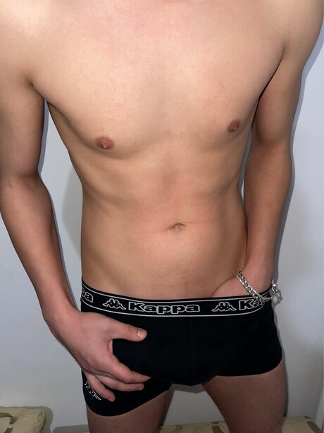 Naken läckt OnlyFans-bild av David Adams