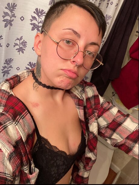 Photo nue de fuite OnlyFans de Hailey Bates