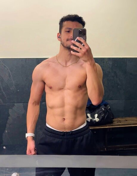 George B OnlyFansリークヌード写真