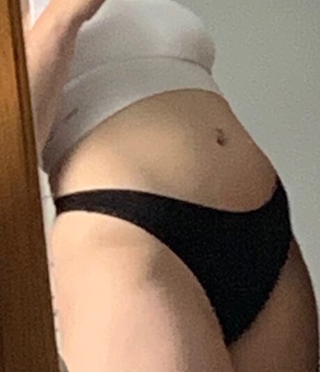Nacktes geleaktes OnlyFans-Foto von Sara