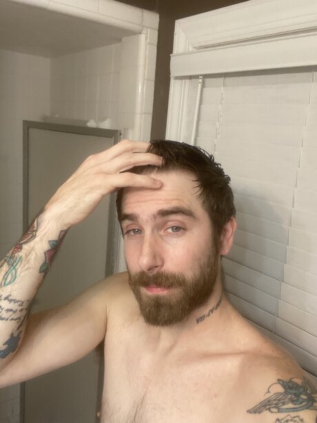 Alasti lekkinud OnlyFans-i pilt Twisted Daddy