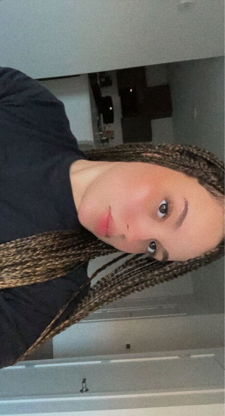Naken läckt OnlyFans-bild av Aisha