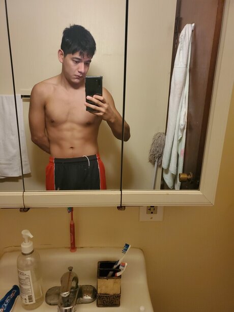 Naken läckt OnlyFans-bild av Alejandro Contreras