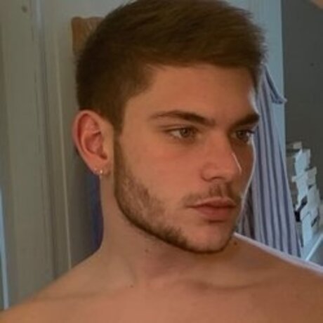 Обнаженная фотография утечки OnlyFans от Hugolin 