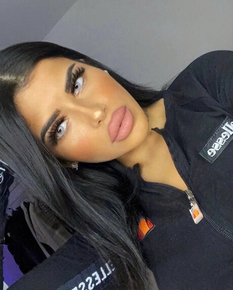 Naken läckt OnlyFans-bild av 