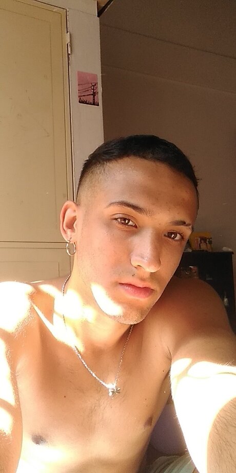 Naken läckt OnlyFans-bild av Luchochxxx