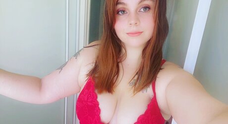 Naakte gelekte OnlyFans-foto van Brandee