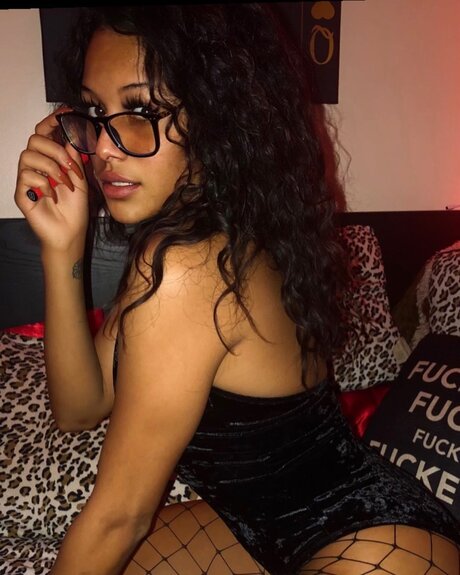 Nacktes geleaktes OnlyFans-Foto von Big Booty Rena