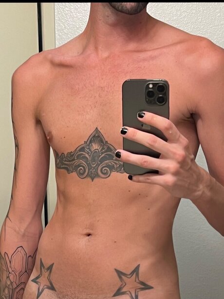 Nahá fotka uniklých OnlyFans od Just Ryan