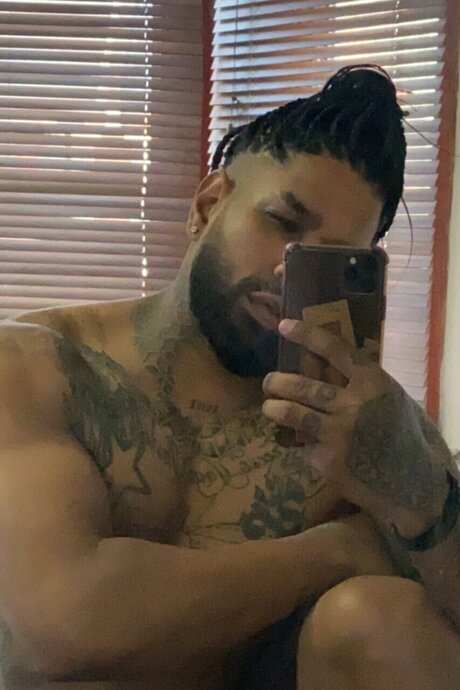 Photo nue de fuite OnlyFans de Zaddy