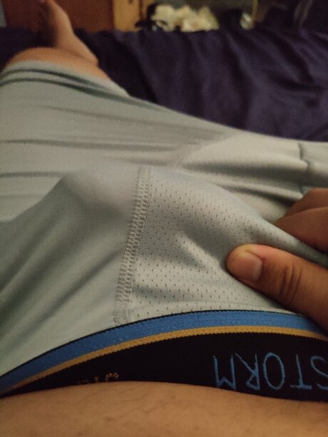Alasti lekkinud OnlyFans-i pilt Greasypotato54