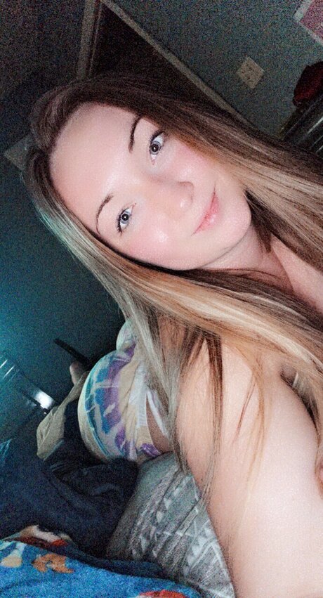 Обнаженная фотография утечки OnlyFans от Prettybitch