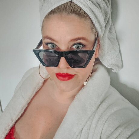 Naken läckt OnlyFans-bild av Michaela Spol