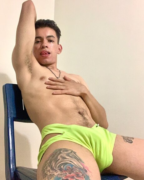 Обнаженная фотография утечки OnlyFans от Tayler