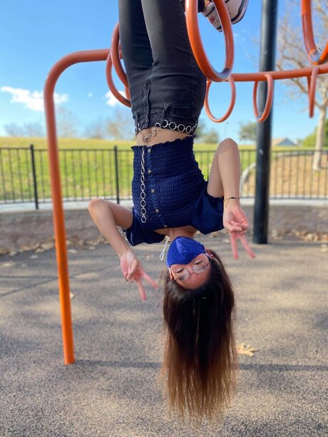 Naakte gelekte OnlyFans-foto van Sk8tergirl