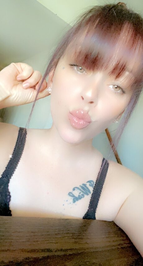 Nøgent lækket OnlyFans-billede af Michelle Daze