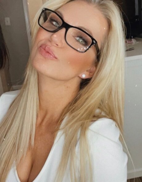 Alaston vuotanut OnlyFans-kuva Bridget