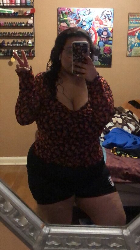 Idkmikaela