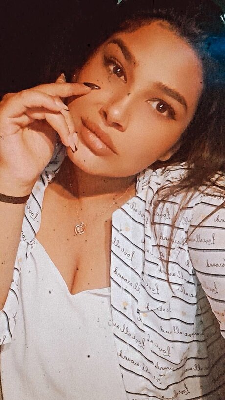 Naken läckt OnlyFans-bild av Catrina