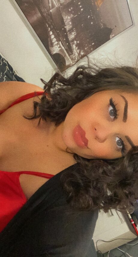 Alaston vuotanut OnlyFans-kuva Joycealos