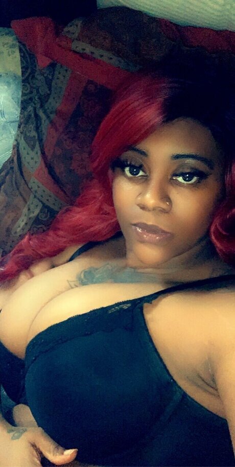 Naken läckt OnlyFans-bild av Luscious Caramel