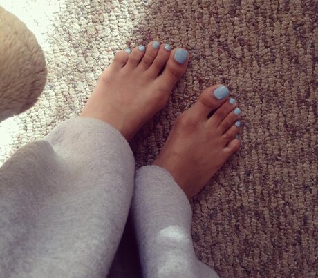 Feet Street 