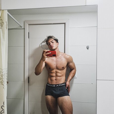 Mauroprro99  nude leaked OnlyFans photo