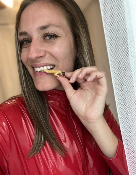 Giantesstara OnlyFans