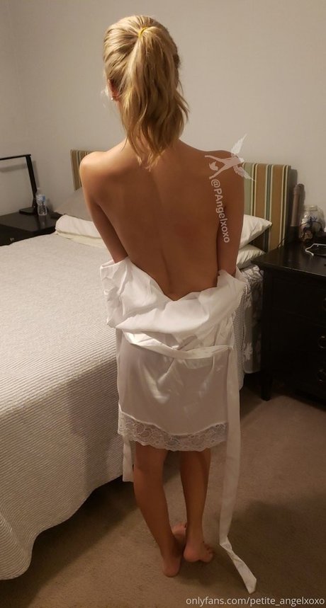Petiteangelxoxo