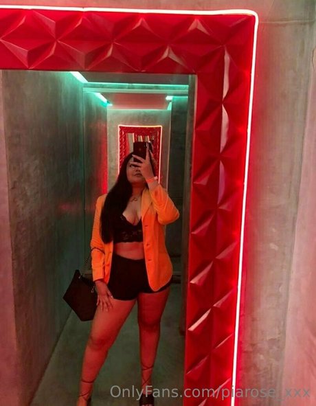 Foto nua vazada do OnlyFans de Piarosexxx