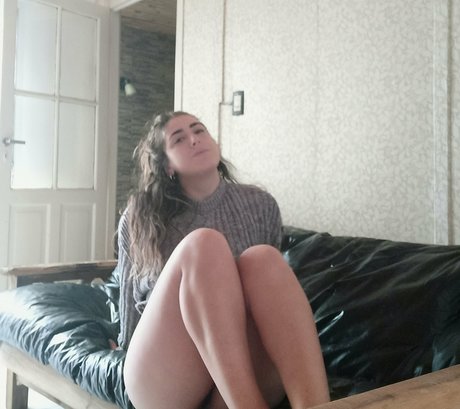 Foto desnuda filtrada de OnlyFans de Bitchpleassse