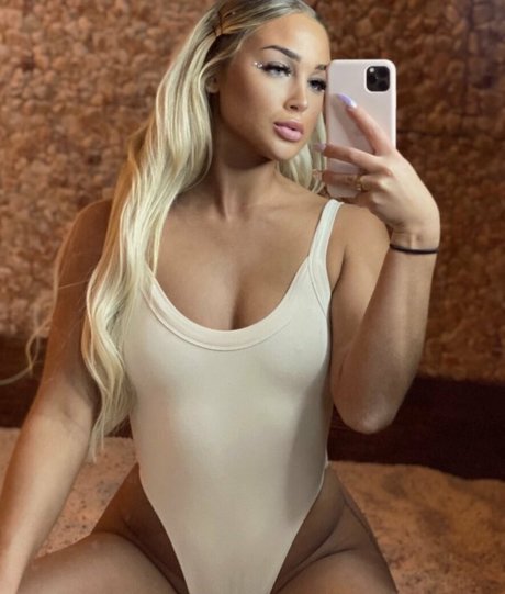 Nacktes geleaktes OnlyFans-Foto von Bethanyburke