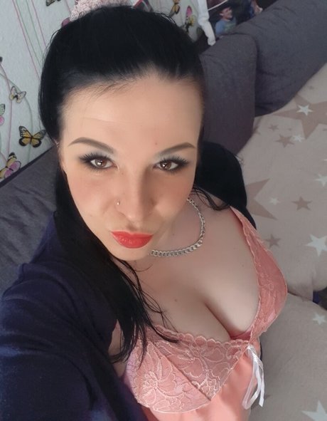 Nacktes geleaktes OnlyFans-Foto von Milf Showsf