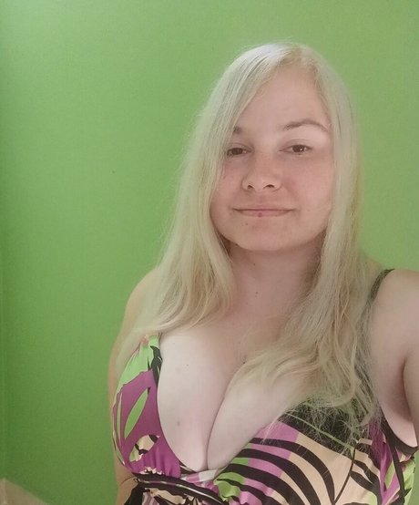 Обнаженная фотография утечки OnlyFans от Dejana Savi