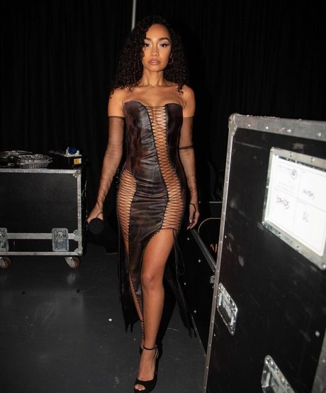 Alaston vuotanut OnlyFans-kuva Leighanne Pinnock